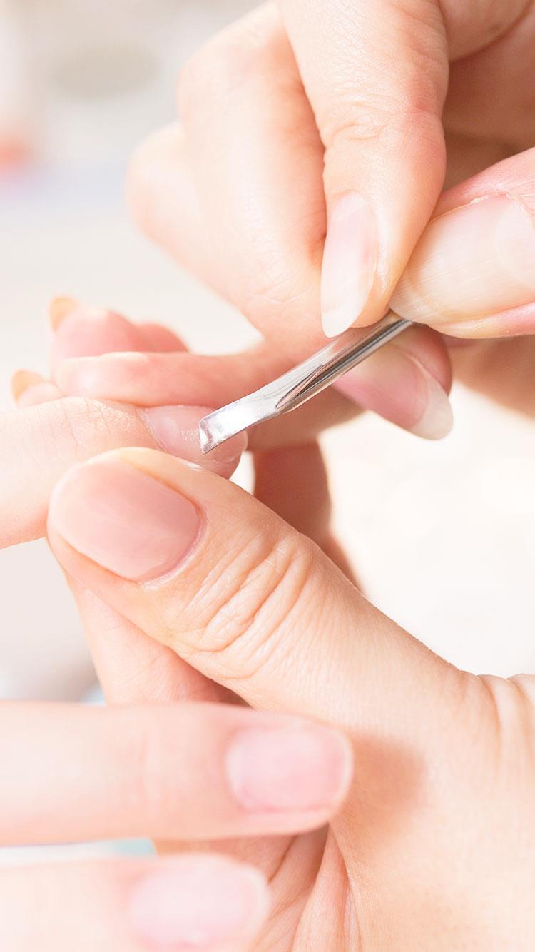 美しい自爪を育成するなら、鈴鹿市で人気のネイルサロン『nail salon Ring（ネイルサロンリング）』がおすすめです。初めての方も爪のお悩みご相談ください。